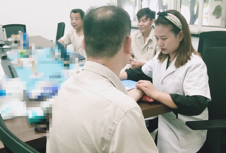 尋醫(yī)問診在身邊 健康生活伴我行(圖3) 尋醫(yī)問診在身邊 健康生活伴我行(圖3)